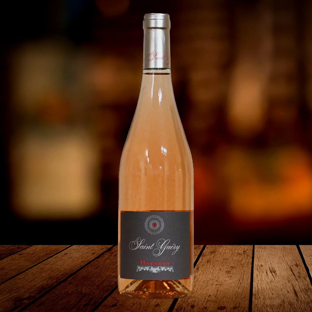 Harmony Grignan-les-Adhémar Rosé 2025 Bio, Domaine Saint Guéry, serviert, Szene