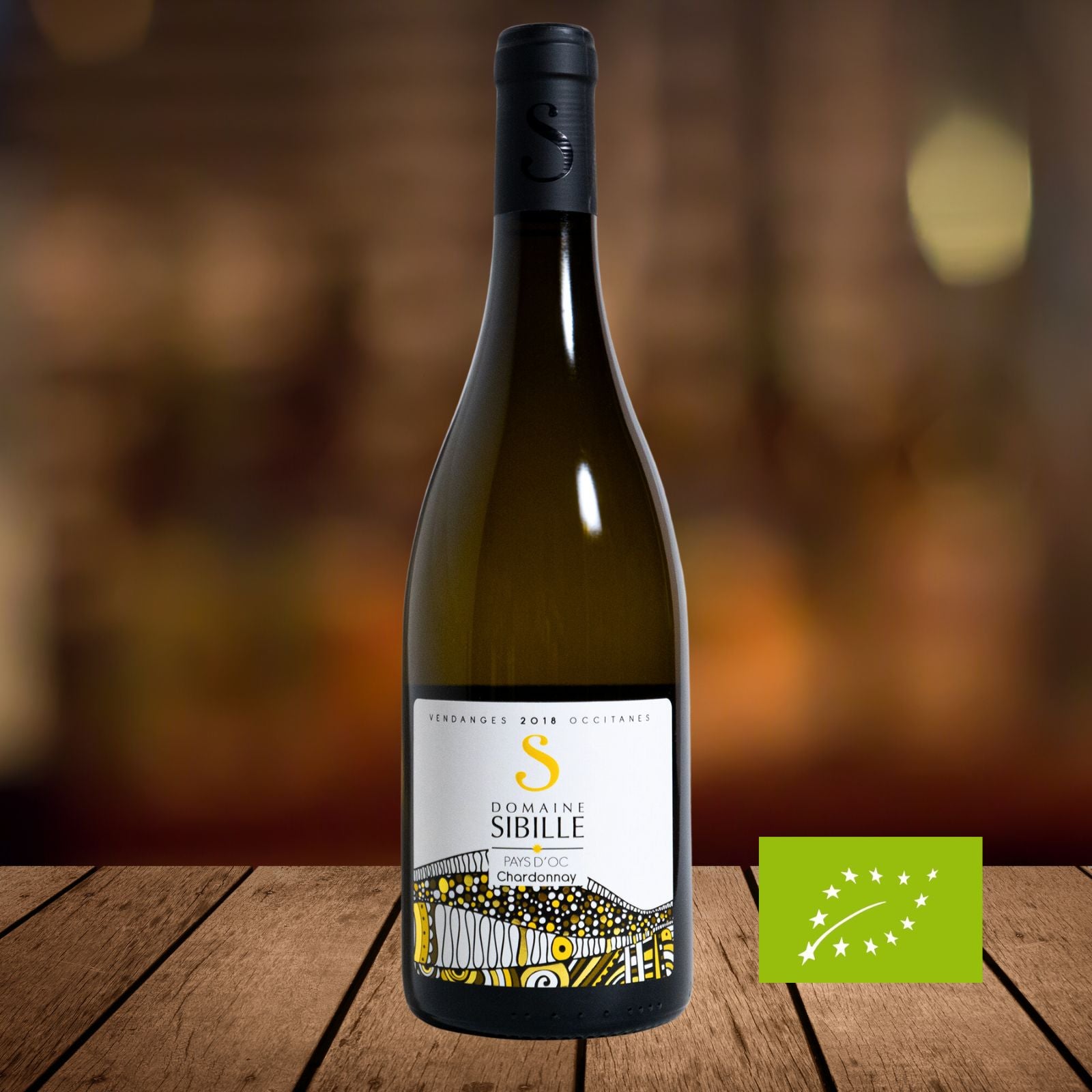 Chardonnay Pays d'Oc 2024, serviert, Szene