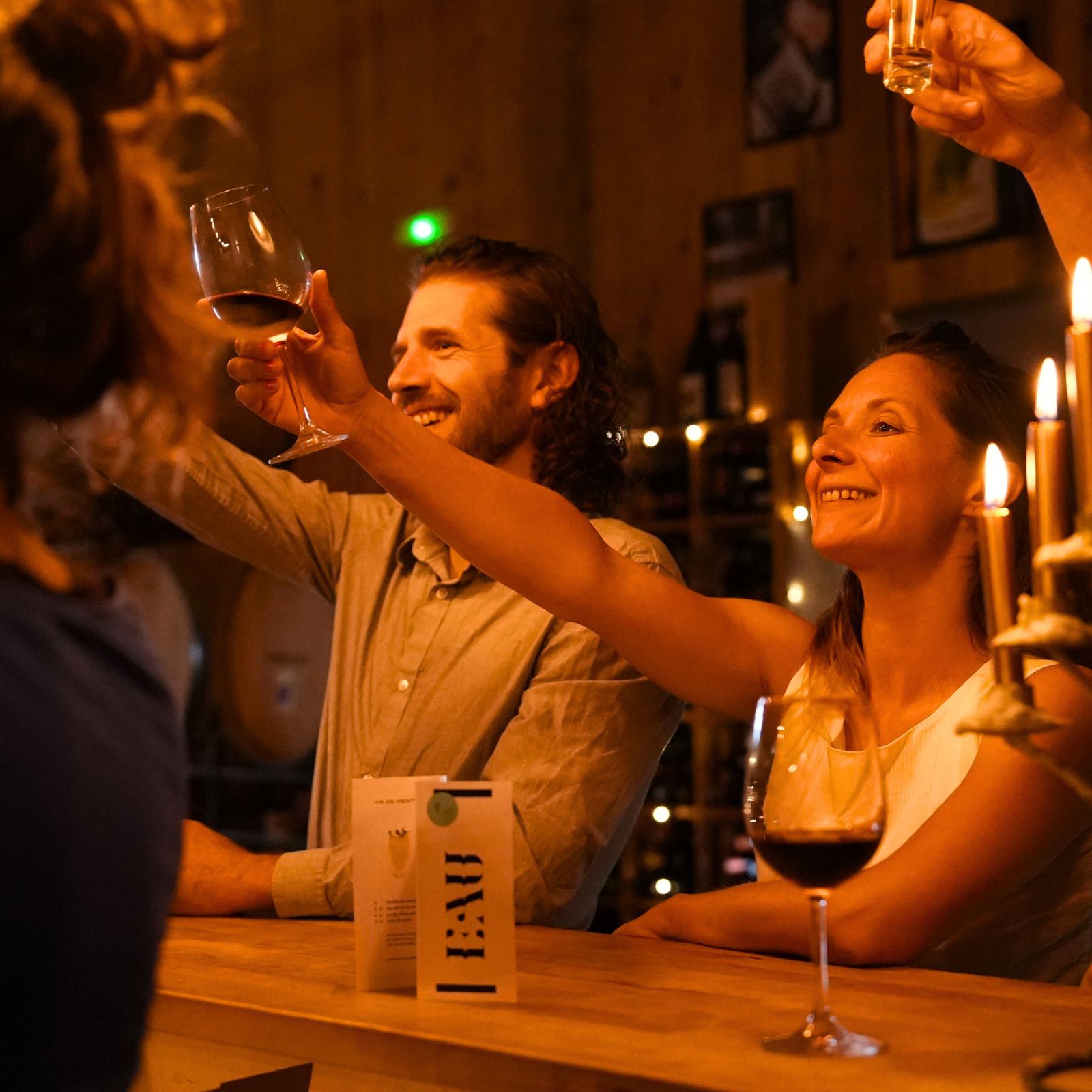 Eau-De-Vie, 2019 43%, serviert, Szene