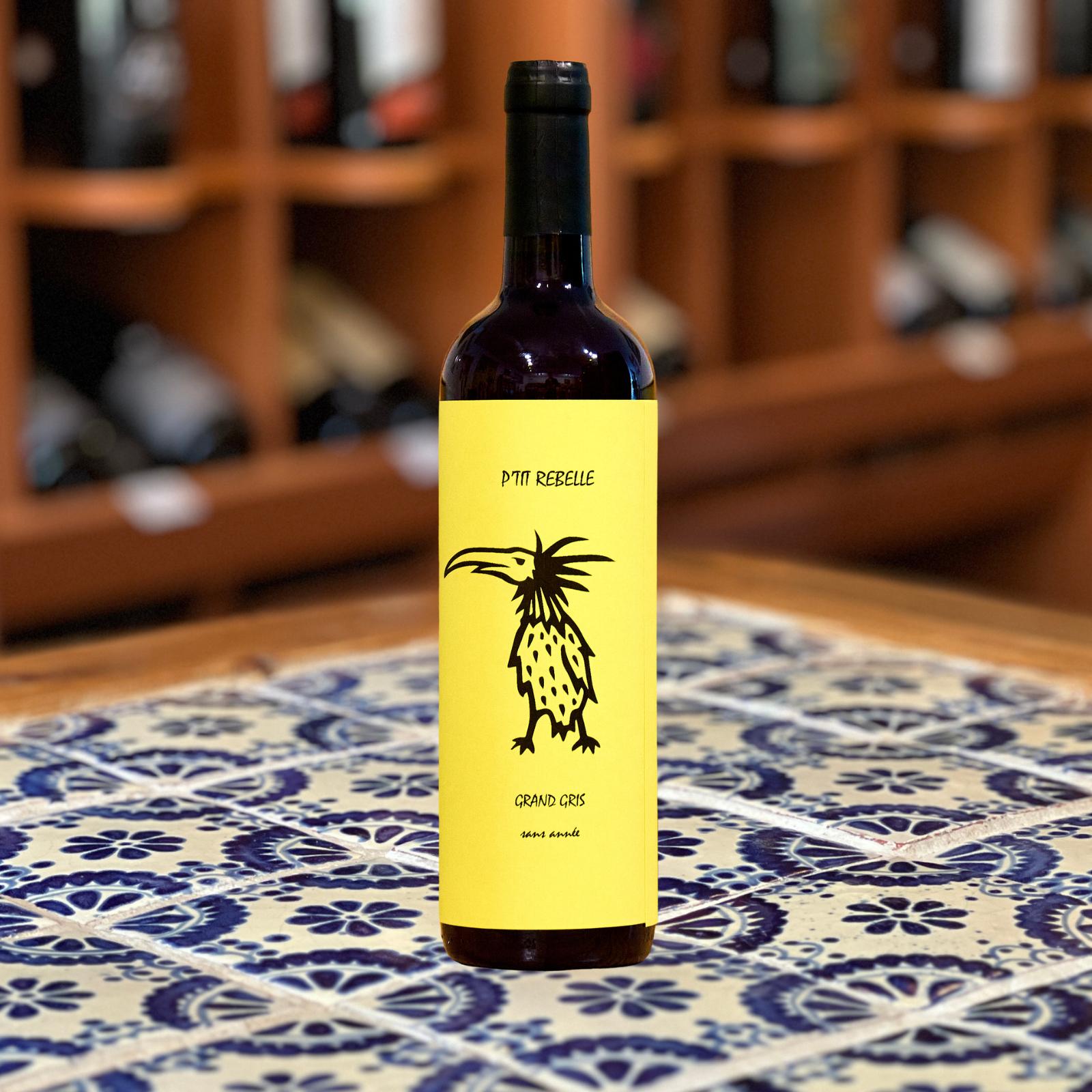 grand-gris-oiseau-rebelle-scene