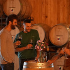 Le Roi, Ariège Tannat 2020, serviert, Szene