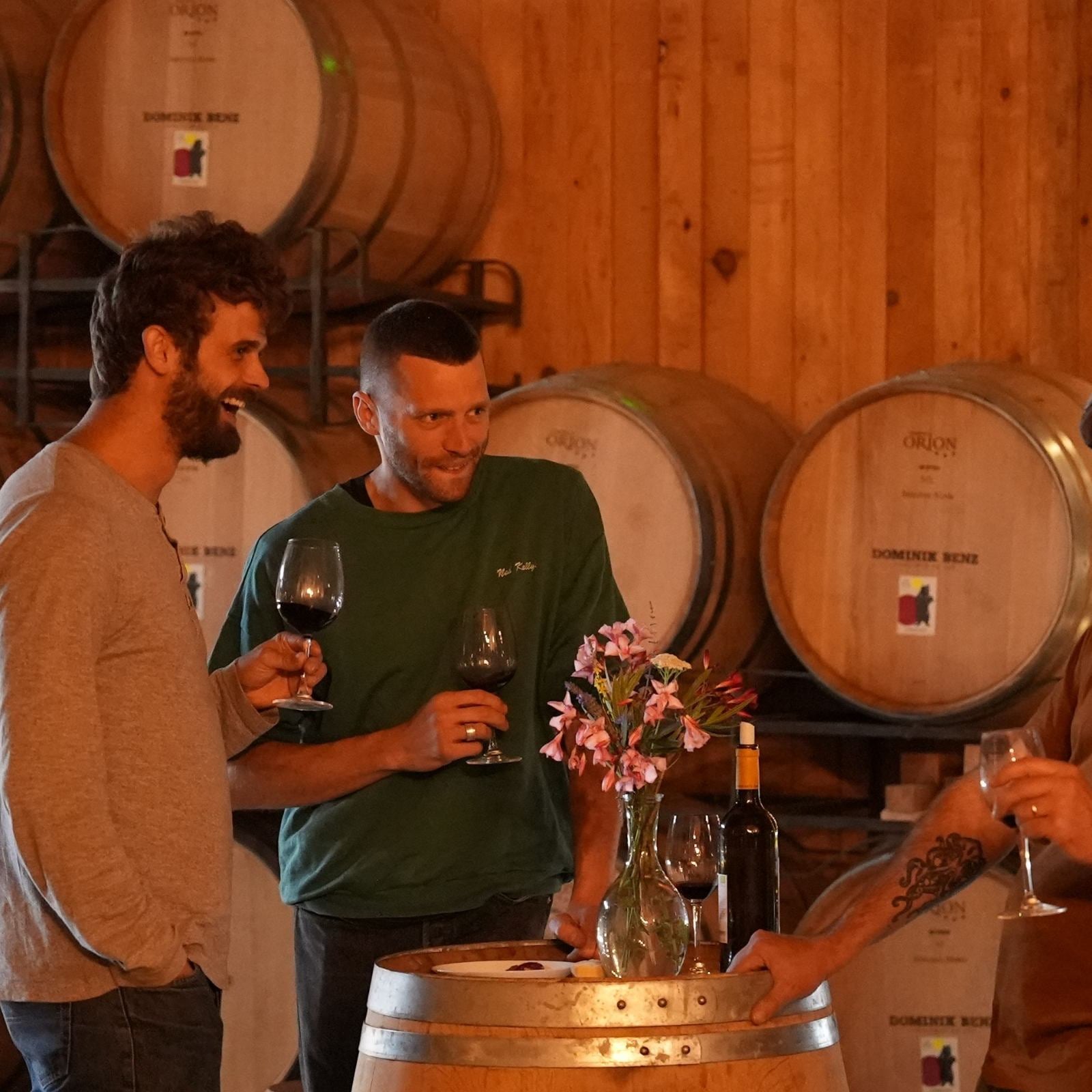 Le Roi, Ariège Tannat 2020, serviert, Szene