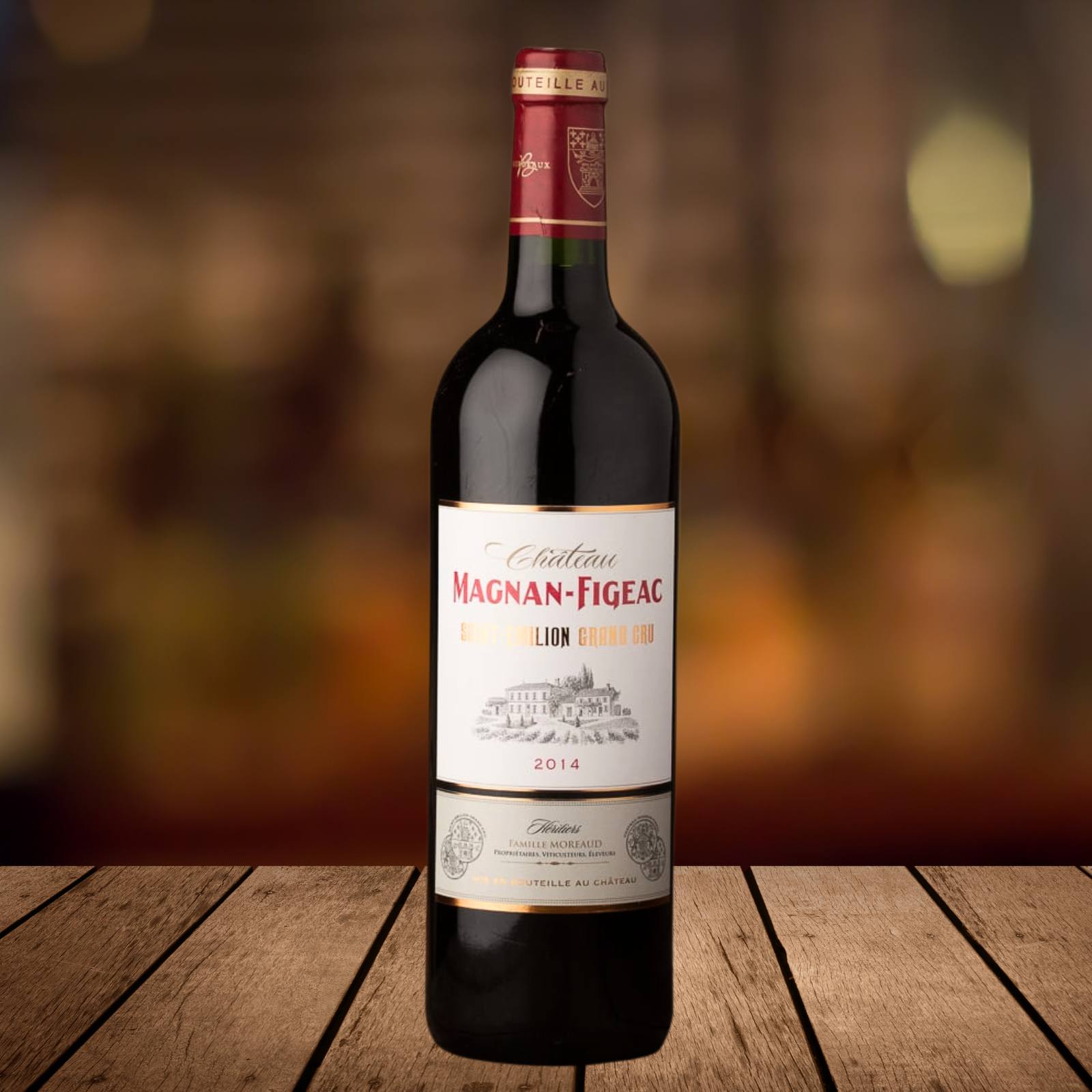 Château Magnan-Figeac, Saint-Emilion Grand Cru 2016, serviert, Szene