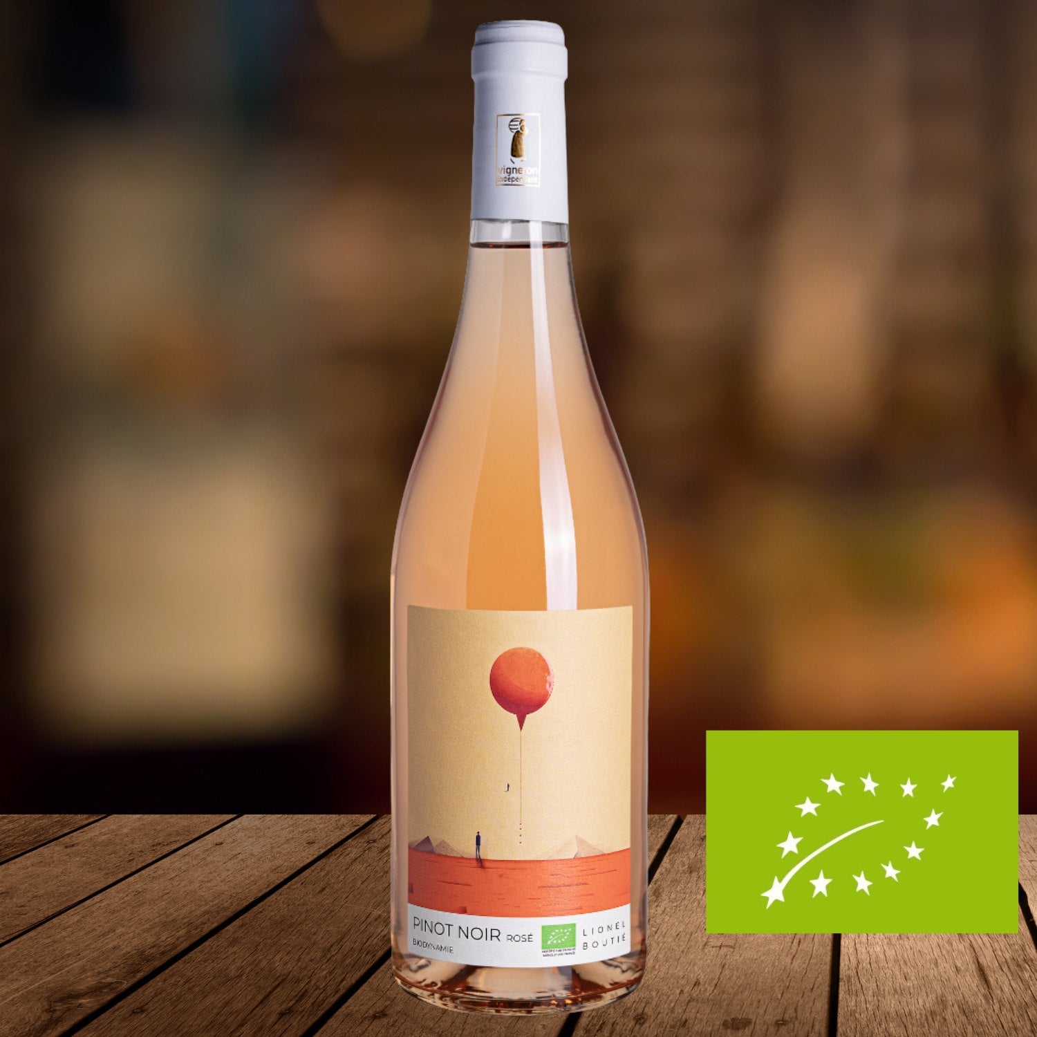Pinot Noir Rosé 2024, Lionel Bouthié, serviert, Szene