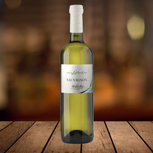 Sauvignon Blanc Ardèche, serviert, Szene