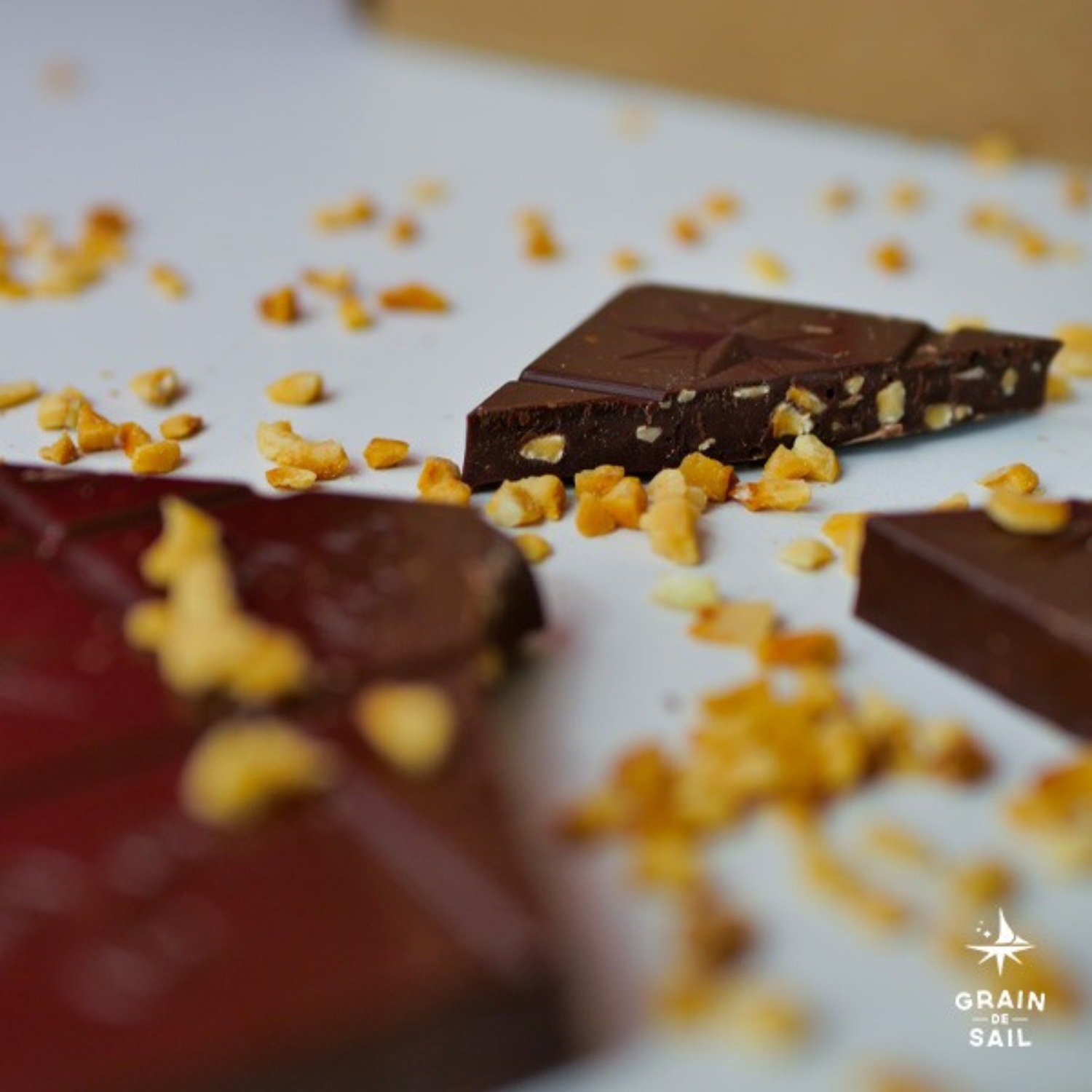 Schokolade Noir Noisettes torréfiées et Fleur de sel