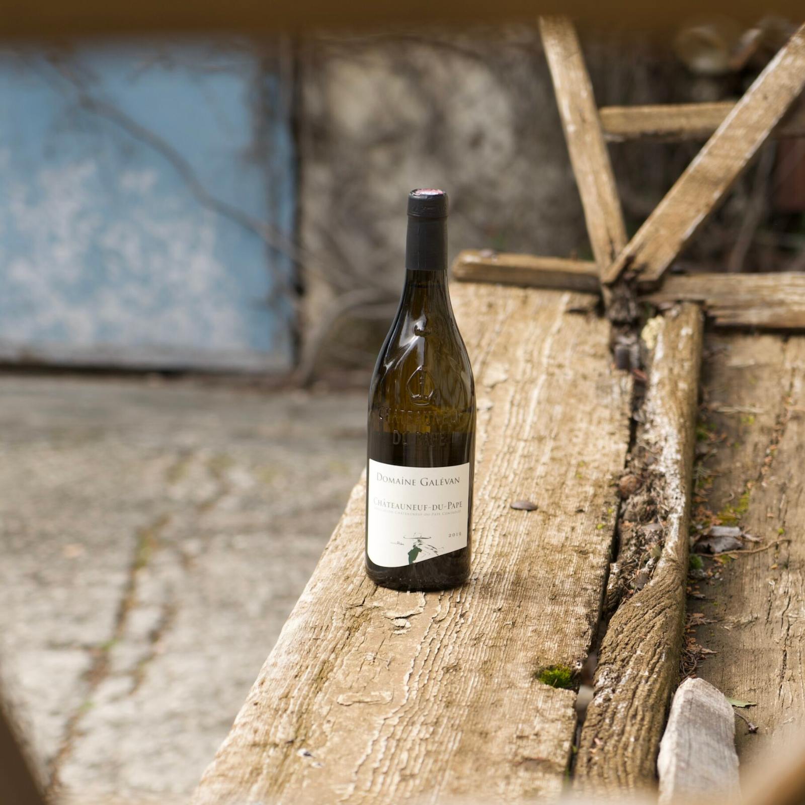 chateauneuf-du-pape-blanc-galevan-scene